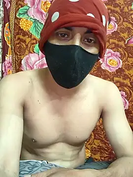 Snapshot of Seducing_couple chatting on 05-02-26, 05:01 Seducing couple online show from 05-02-26, 05:01