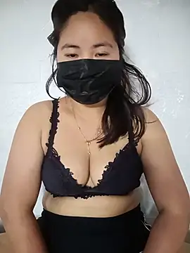 Snapshot of sia_143 chatting on 06-25-26, 04:12 sia 143 online show from 06-25-26, 04:12