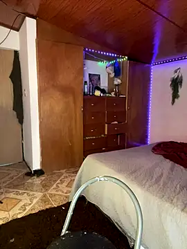 terra sunligth online show from 11-14-25, 08:40