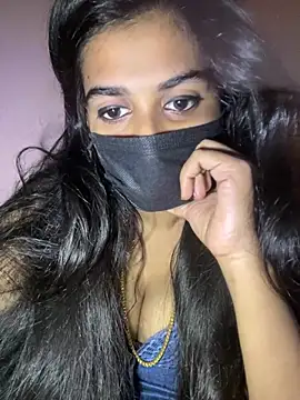 umairahaasan 1 online show from 03-07-26, 09:39