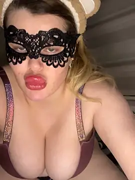 aydabella7777 online show from 04-27-26, 10:19