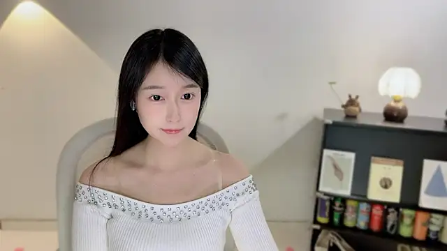 Onechestnut online show from 12-17-25, 11:38