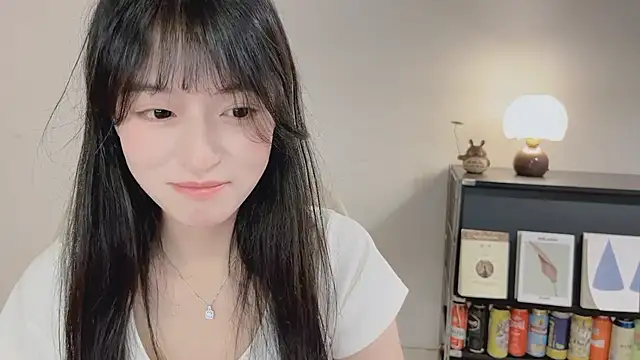 Snapshot of Onechestnut chatting on 05-16-26, 01:10 Onechestnut online show from 05-16-26, 01:10