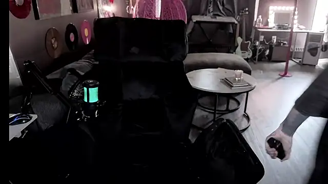 bambitatted online show from 07-28-26, 08:52