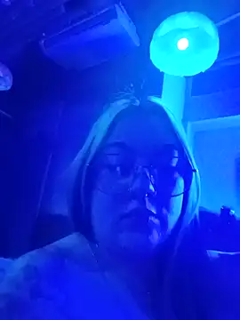 Dulcedeanis online show from 01-14-26, 04:40