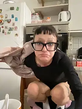 severingratty online show from 10-25-25, 06:54