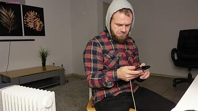 Stewart Barnz online show from 12-22-25, 04:31