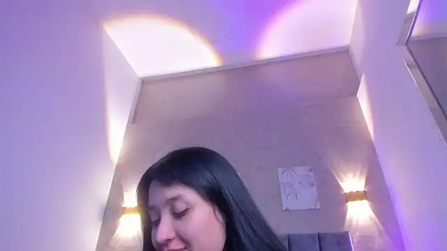 Lunaa bellaa online show from 04-16-26, 08:20