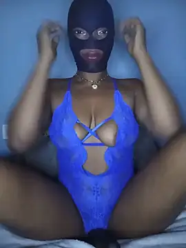 sweetybae75 online show from 07-30-26, 12:04