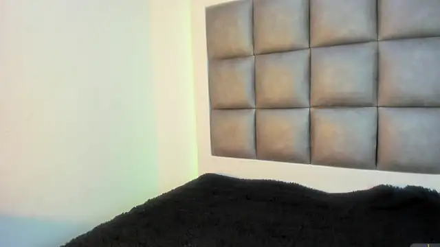 Mia lopez   online show from 09-30-25, 01:27