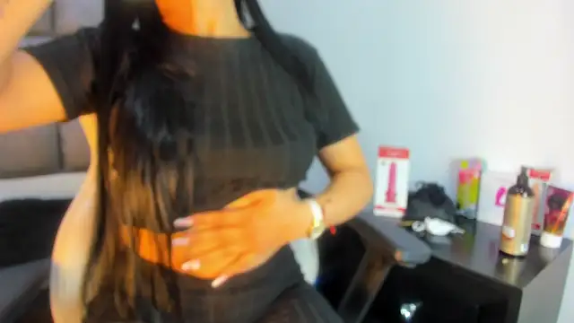 Mia lopez   online show from 10-07-25, 12:57