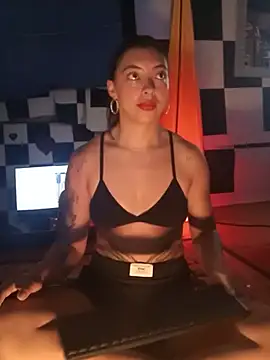 Snapshot of kendraof chatting on 07-14-26, 05:07 kendraof online show from 07-14-26, 05:07