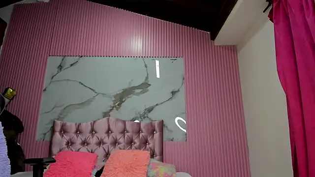 Mindy 19 online show from 11-08-25, 01:22