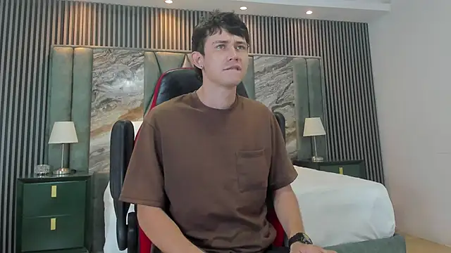 Michael blue online show from 09-18-25, 11:56