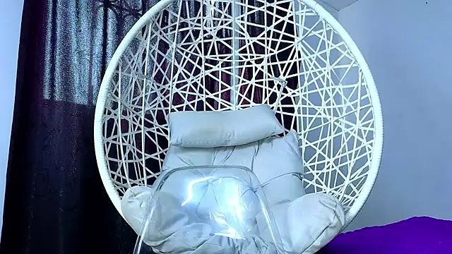 cuteeimy online show from 12-16-25, 06:57