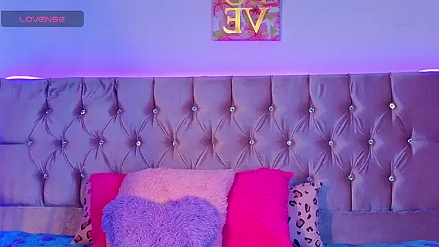 cuteeimy online show from 02-05-26, 06:45