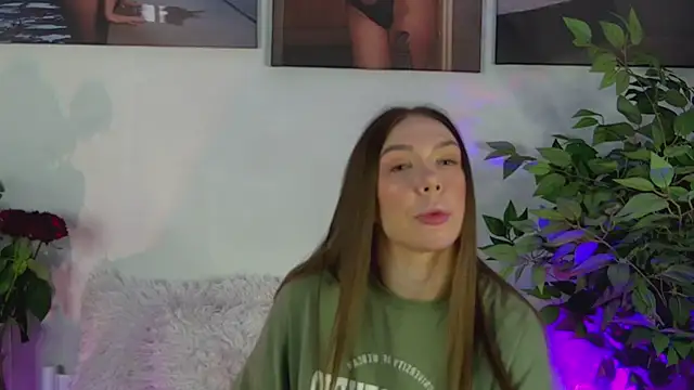 AlysonHuxley  online show from 02-21-26, 03:07