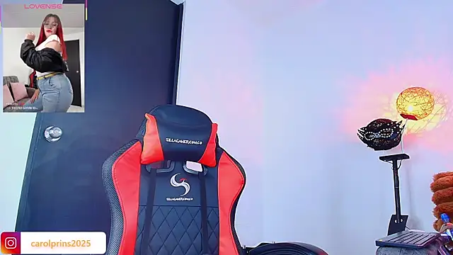 carolinhe  online show from 11-07-25, 07:58