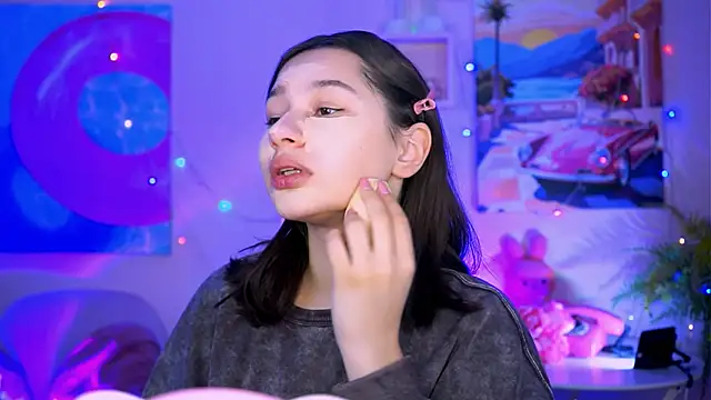 KimClarks  online show from 11-13-25, 12:26