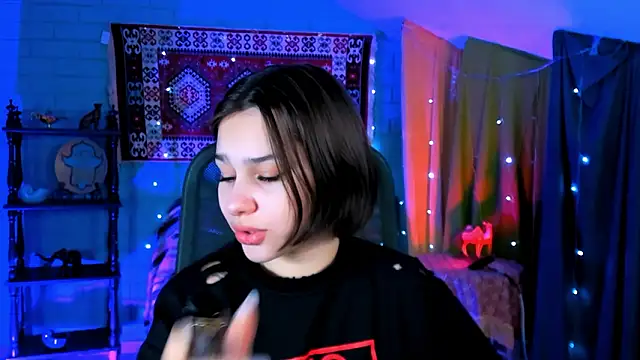 KimClarks  online show from 02-21-26, 03:02