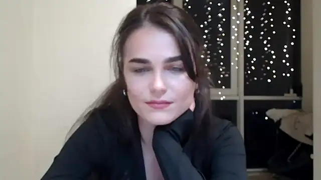 Silviaa a online show from 11-19-25, 08:31