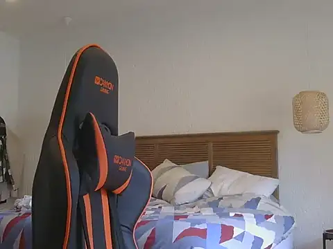 Snapshot of TroyDieselXXX chatting on 11-03-25, 06:36 TroyDieselXXX online show from 11-03-25, 06:36