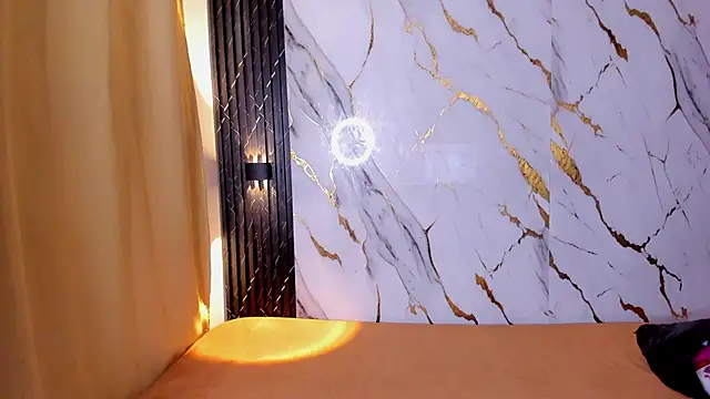 Alaia Gutierrez online show from 11-11-25, 09:48