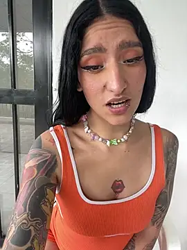 Scaarlettfox online show from 02-19-26, 06:37