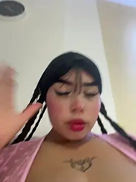 Snapshot of lucialauper_ chatting on 06-27-26, 03:22 lucialauper online show from 06-27-26, 03:22