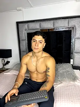 MR MUSCLE online show from 10-30-25, 11:33