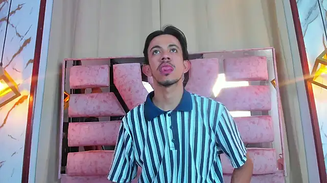 kameron and Nick online show from 12-15-25, 08:02