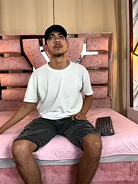 kameron and Nick online show from 12-16-25, 07:19