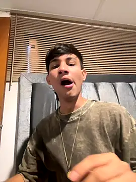 Snapshot of cody_fox10 chatting on 10-07-25, 07:11 cody fox10 online show from 10-07-25, 07:11