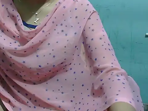 Snapshot of lovely_soniya chatting on 09-23-25, 04:48 lovely soniya online show from 09-23-25, 04:48