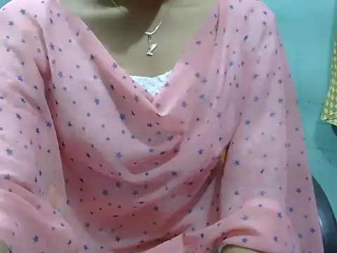 Snapshot of lovely_soniya chatting on 10-06-25, 05:27 lovely soniya online show from 10-06-25, 05:27