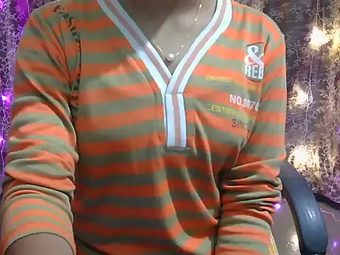 lovely soniya online show from 12-15-25, 04:39