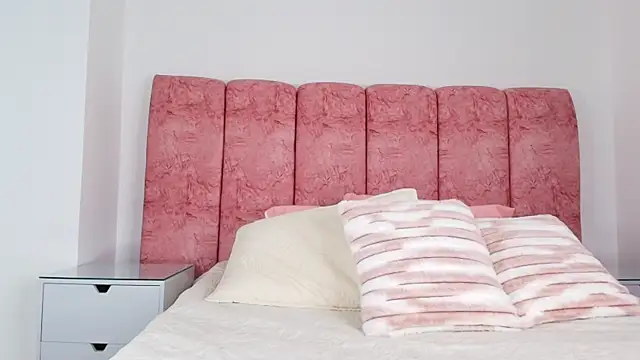 emmacurvy online show from 11-20-25, 03:07