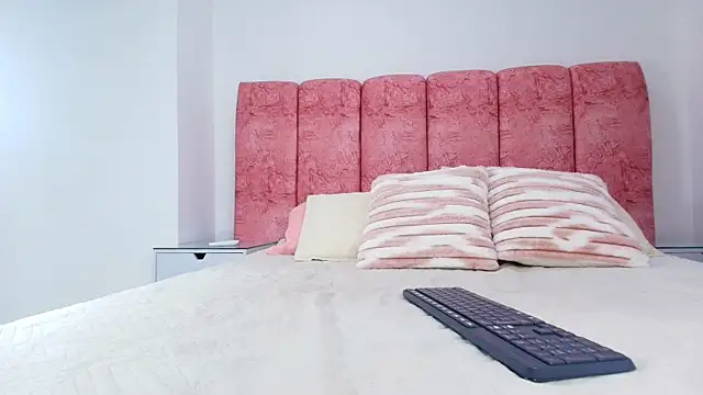 emmacurvy online show from 12-03-25, 03:03