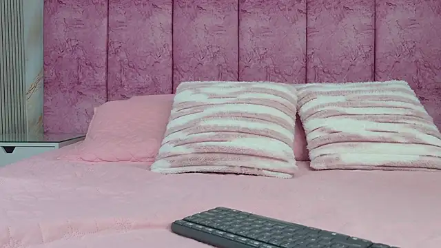 emmacurvy online show from 05-01-26, 03:11