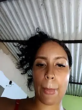 Snapshot of Fernanda30 chatting on 05-16-26, 12:29 Fernanda30 online show from 05-16-26, 12:29