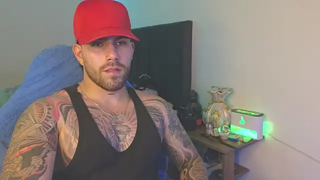 Snapshot of Ades_Lowe chatting on 07-17-26, 05:14 Ades Lowe online show from 07-17-26, 05:14
