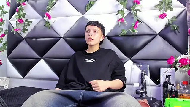 Megan Thompson  online show from 10-30-25, 02:02