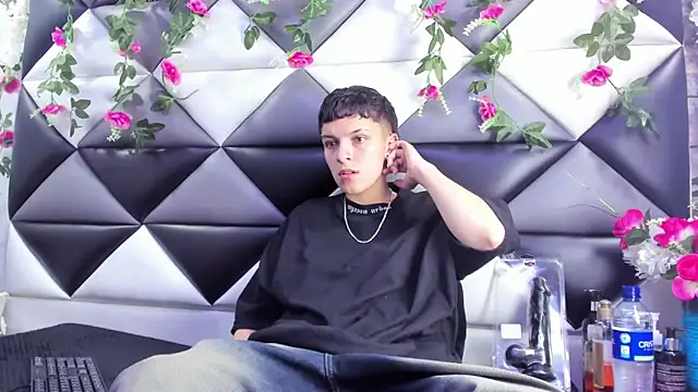 Megan Thompson  online show from 12-20-25, 02:51