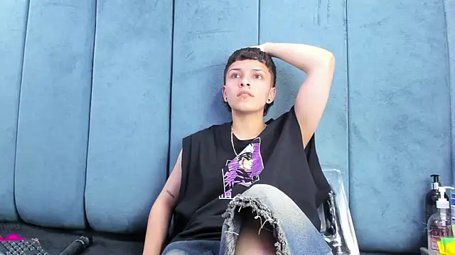 Megan Thompson  online show from 02-11-26, 02:16