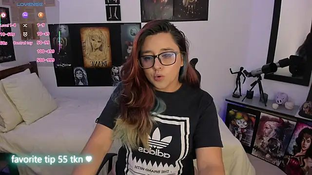 Snapshot of Cherry_blush_ chatting on 11-12-25, 07:24 Cherry blush online show from 11-12-25, 07:24