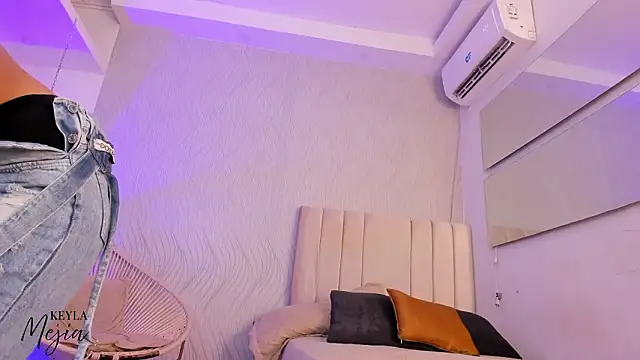 keyla mejia online show from 02-07-26, 12:09