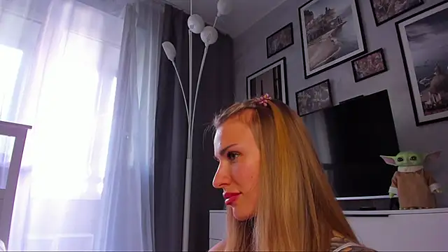 MashaFromRussia   online show from 09-27-25, 01:27