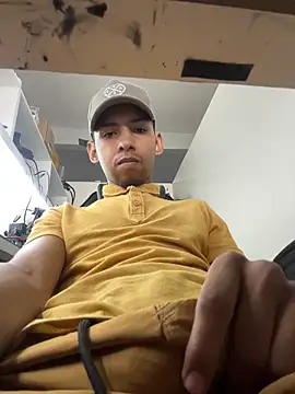 Oqui online show from 04-15-26, 06:15