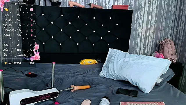 Alicee Moonn online show from 11-06-25, 07:42