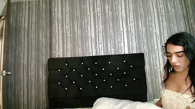 Alicee Moonn online show from 05-19-26, 08:15
